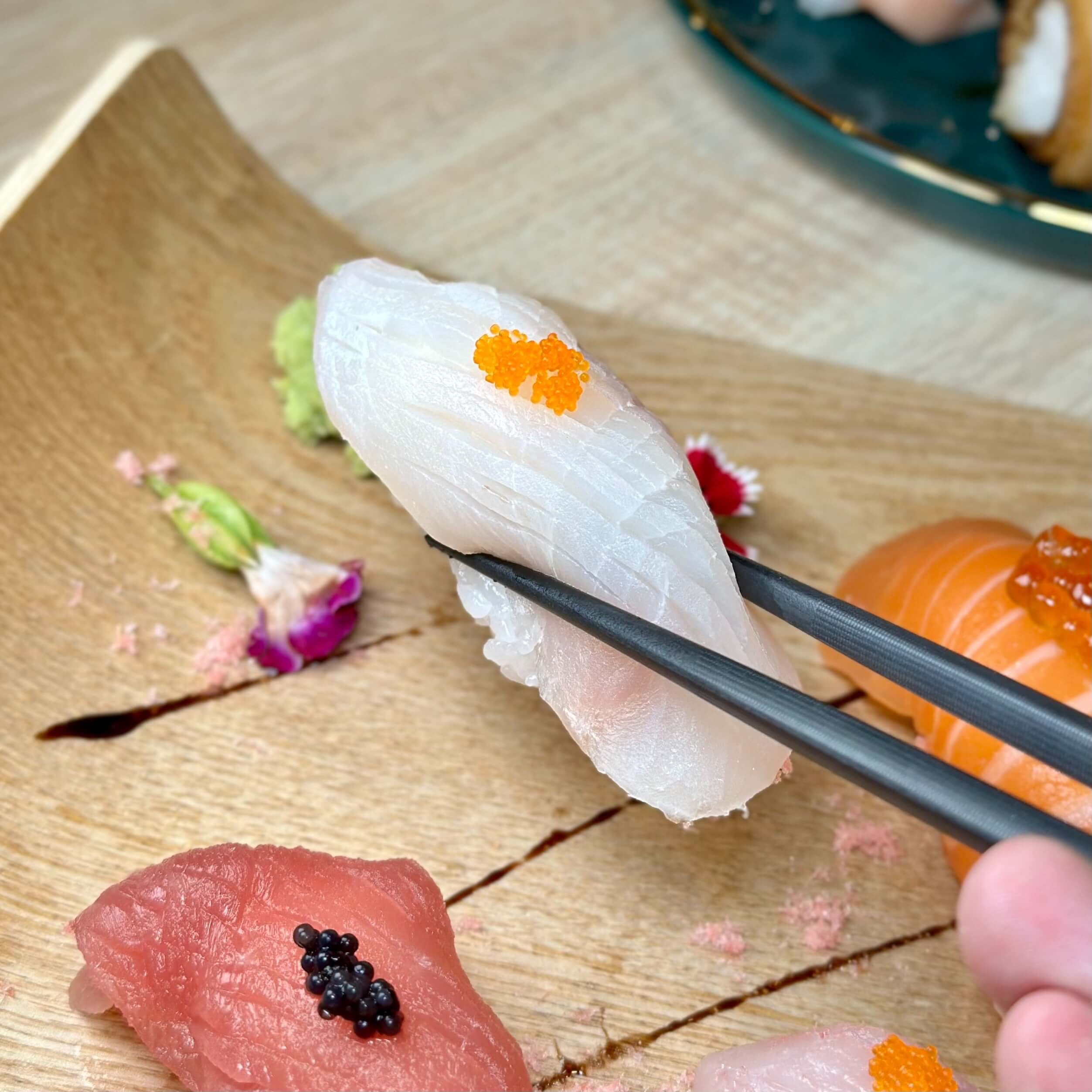 Sakana魚吞壽司