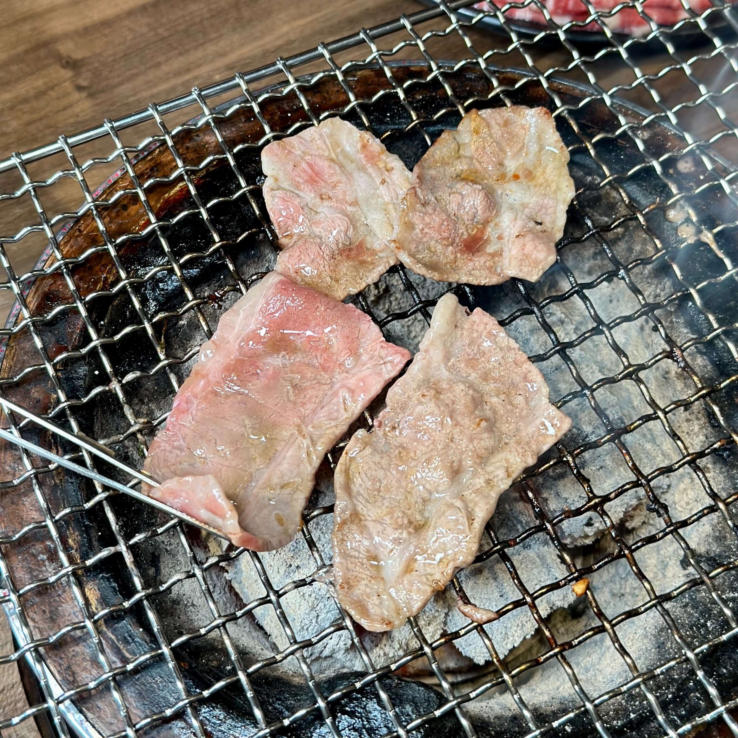 不秋草日式炭火燒肉