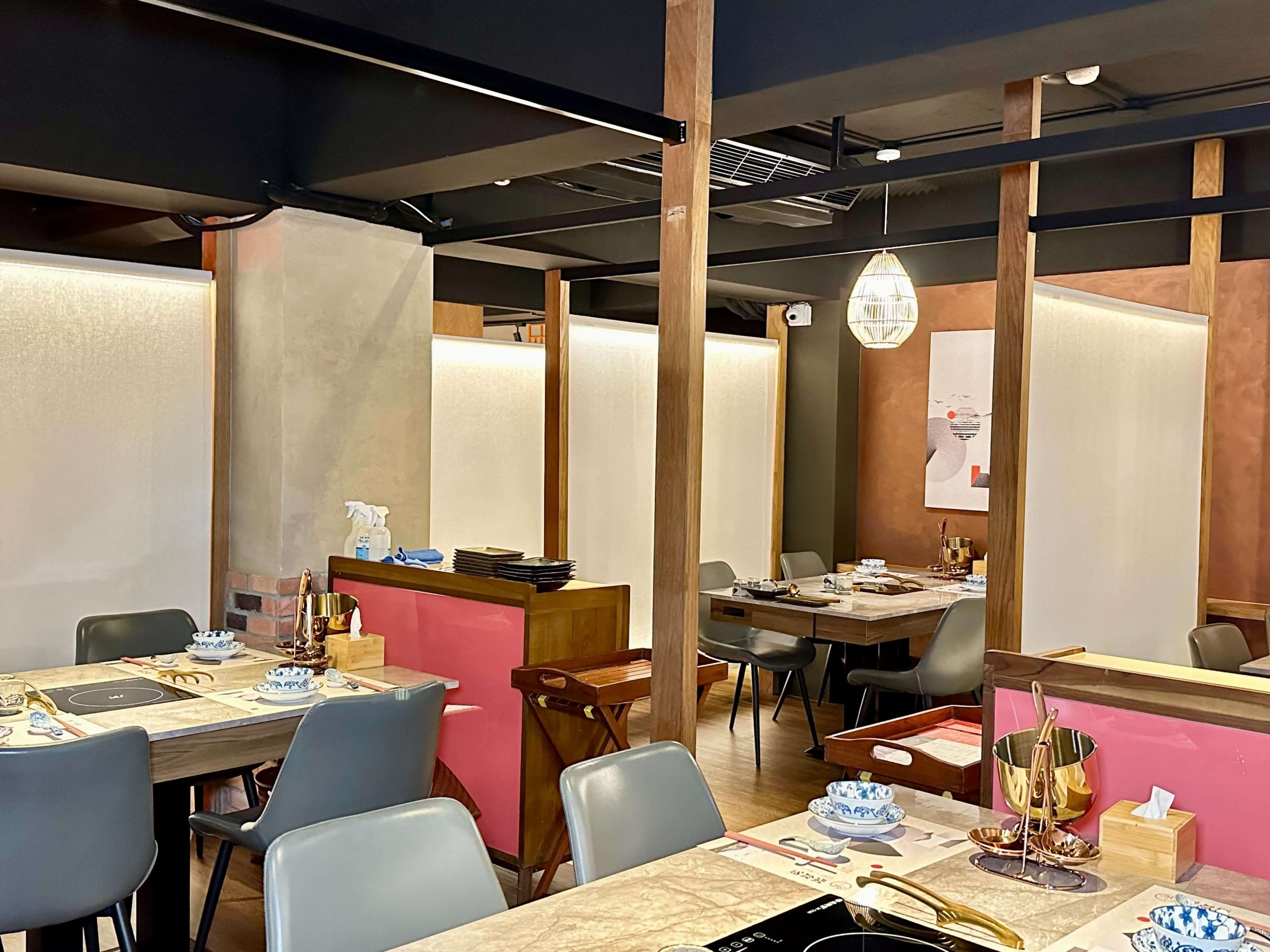 聚食釜台式頂級蝦湯鍋物