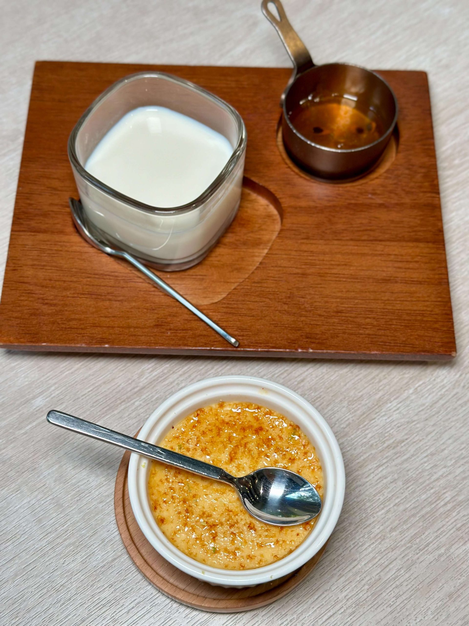 炯炯岩燒牛排