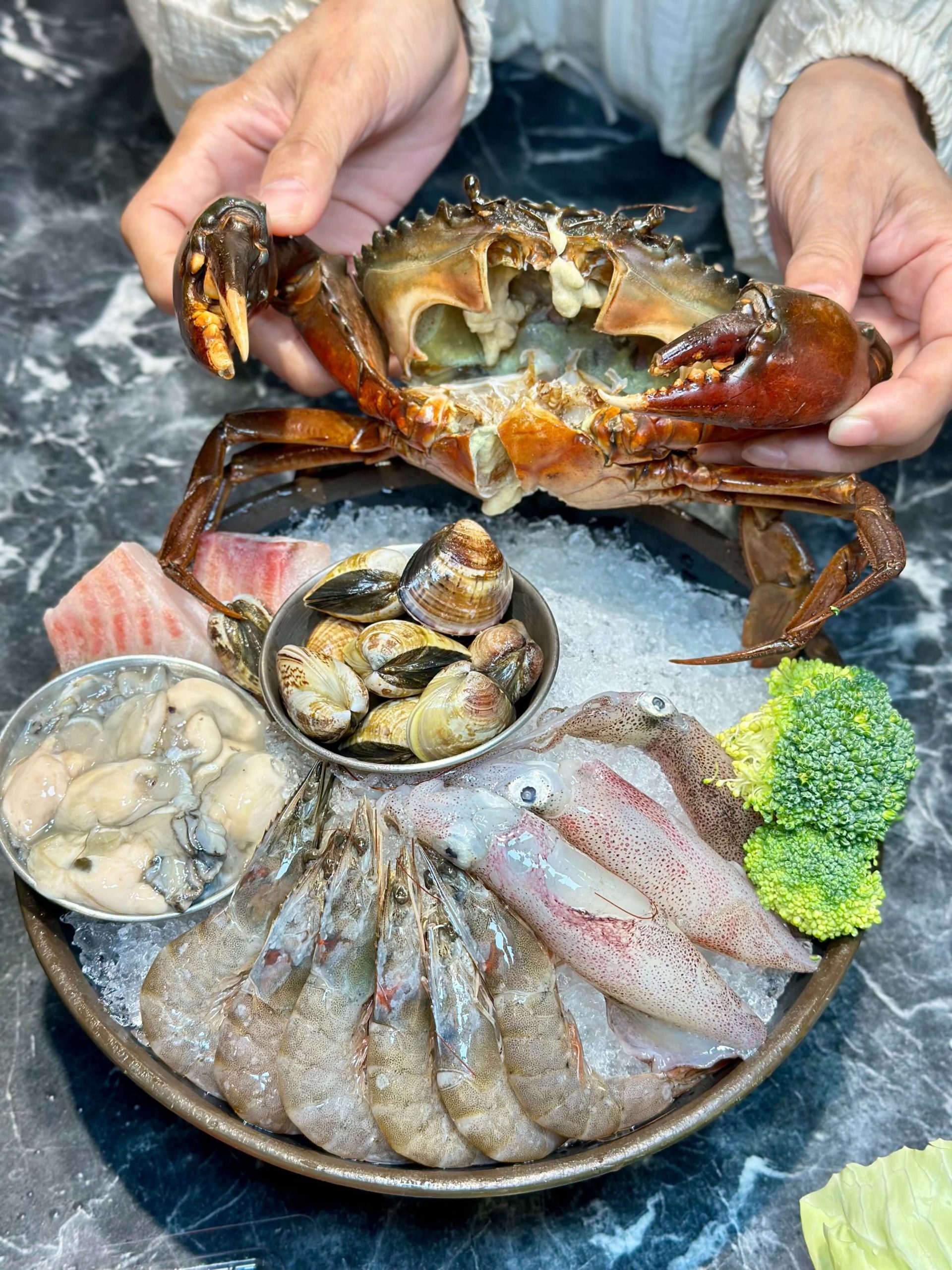 金山大碗石頭火鍋