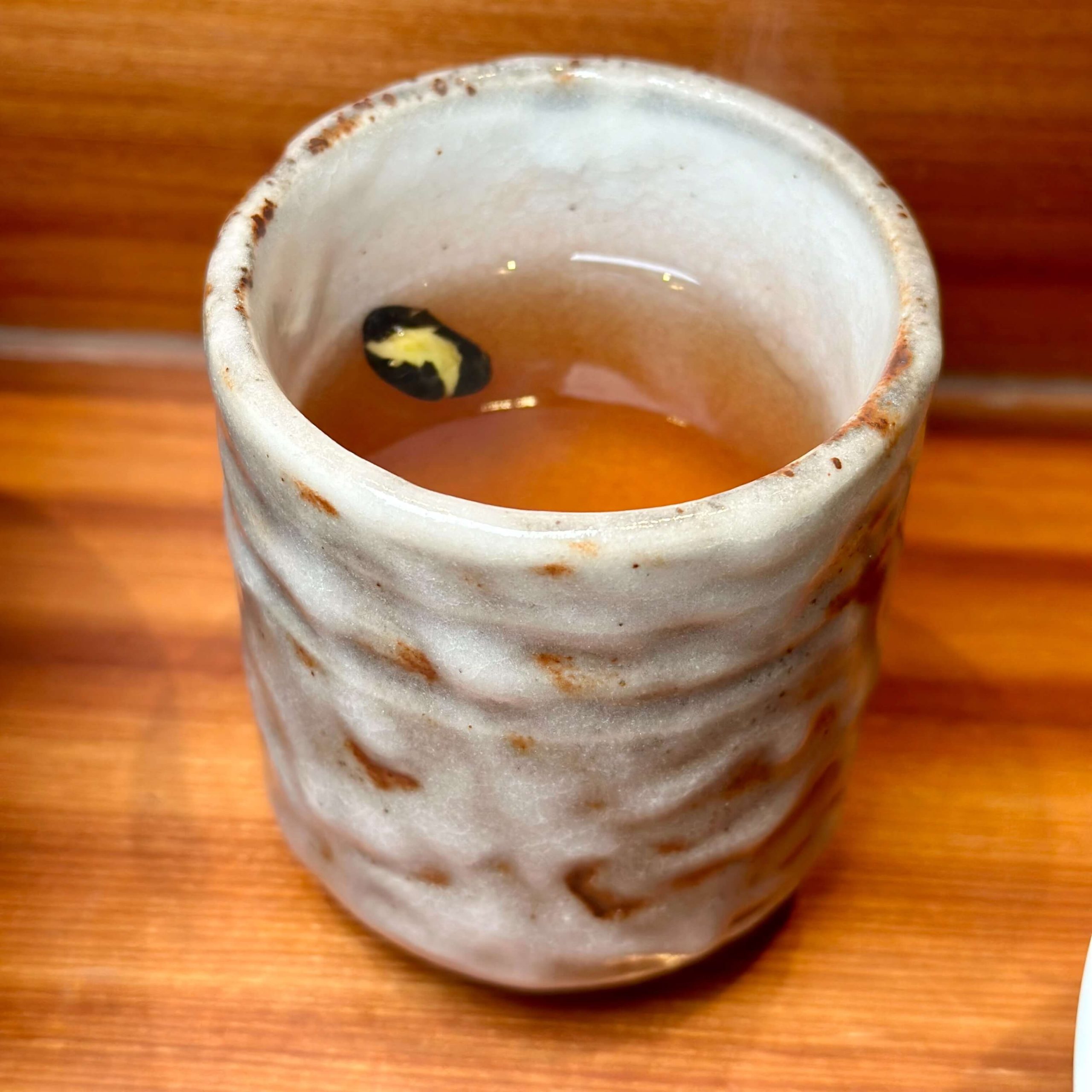 日本橋海鮮丼辻半