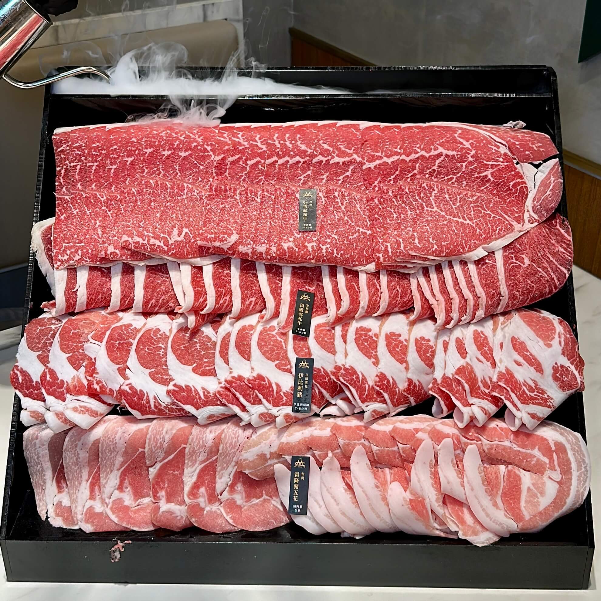 嗑肉石鍋