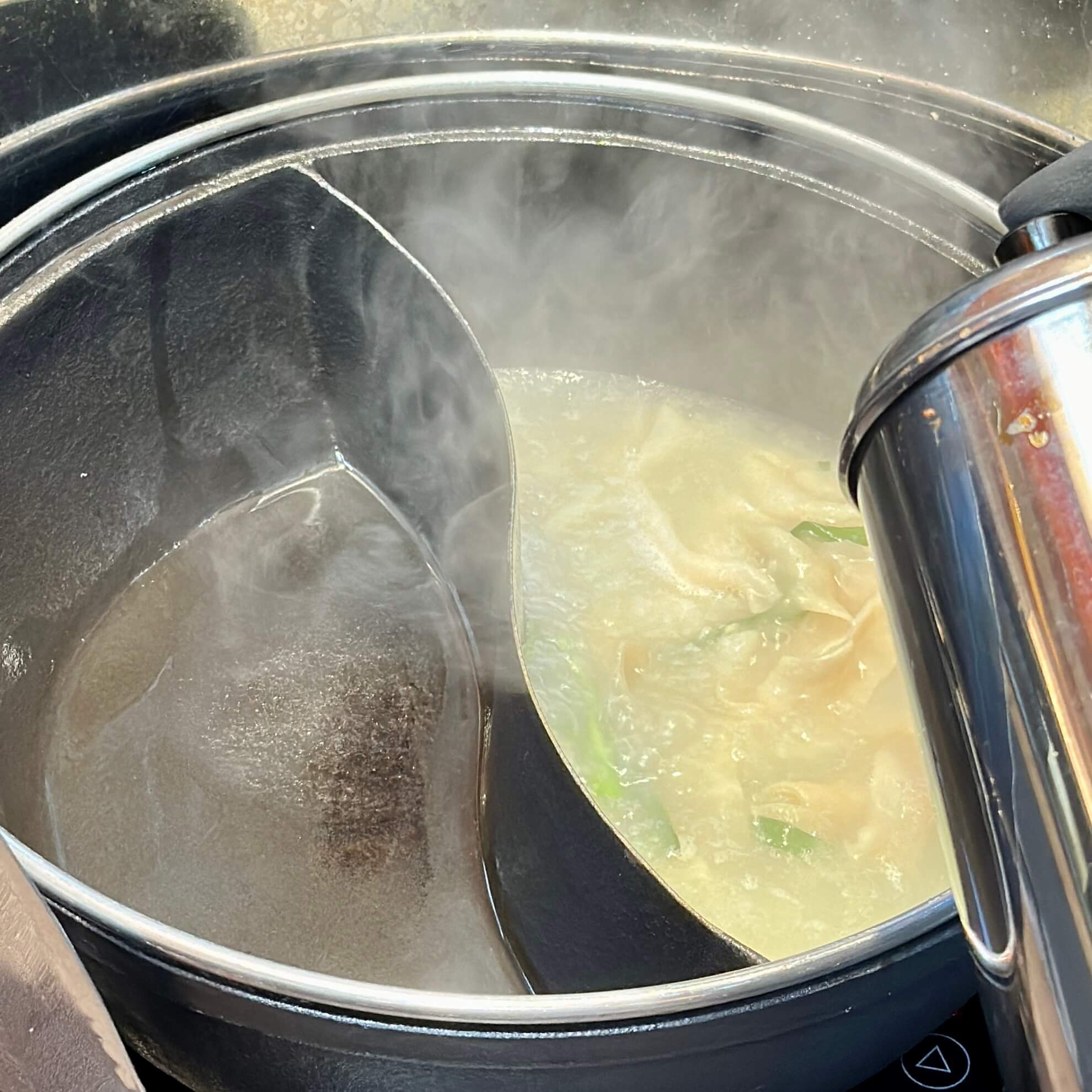 螺螄福-鴛鴦石頭火鍋